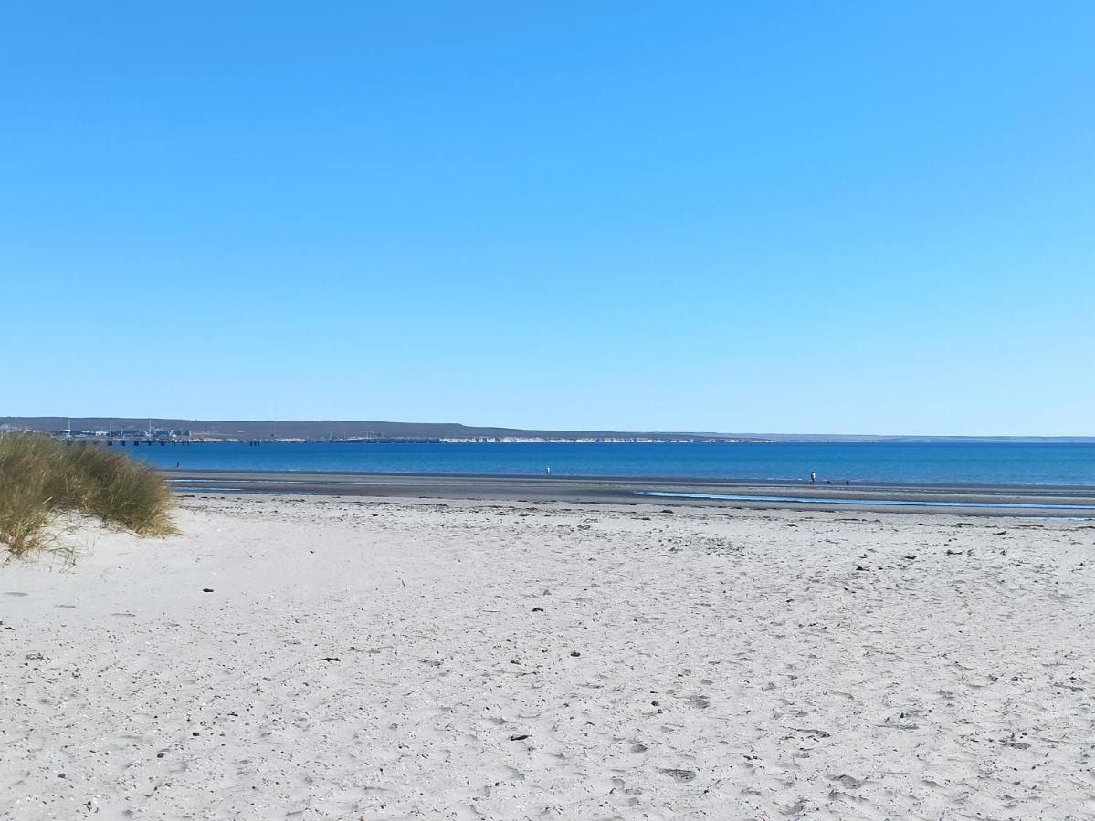 Epic Temporario Madryn Apartment ปูแอร์โตมาดริน ภายนอก รูปภาพ